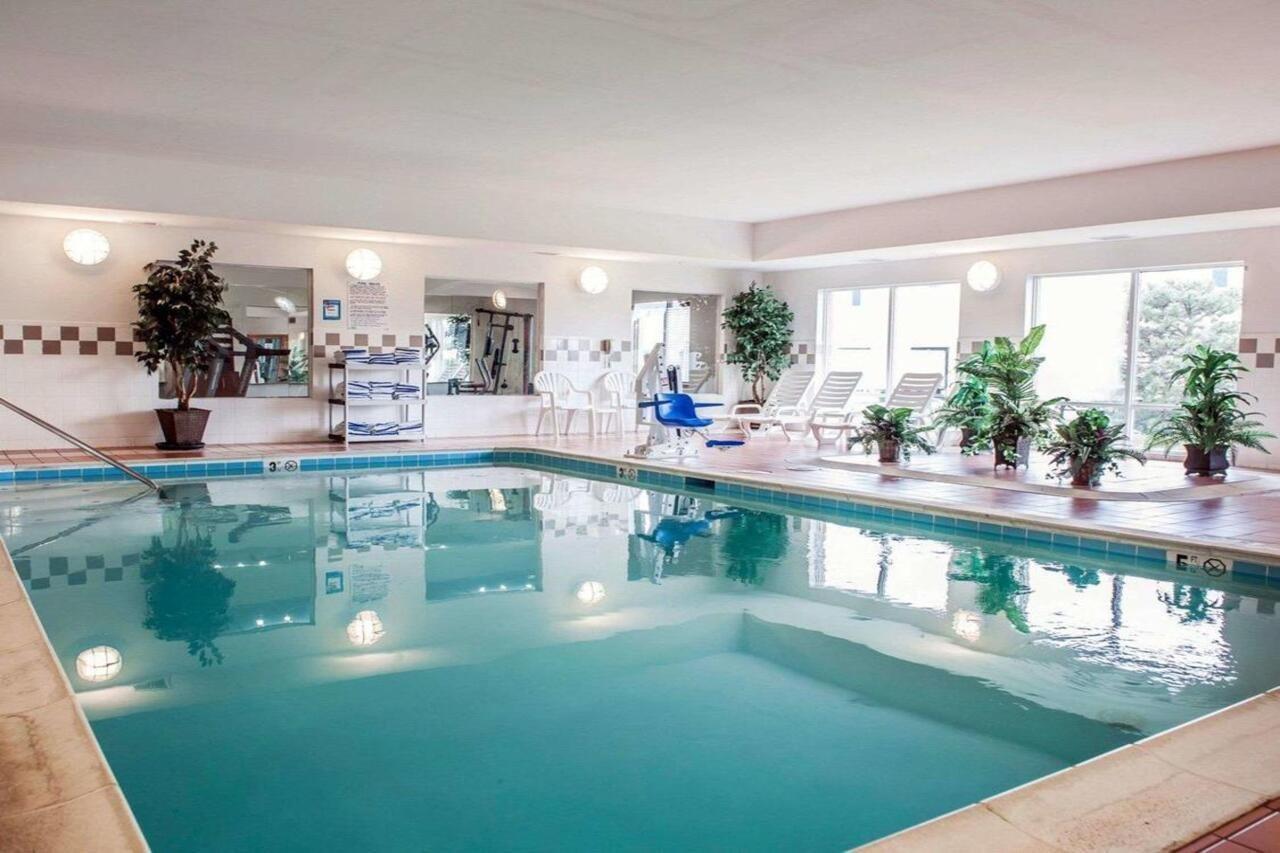 Comfort Suites Near Indianapolis Airport מראה חיצוני תמונה