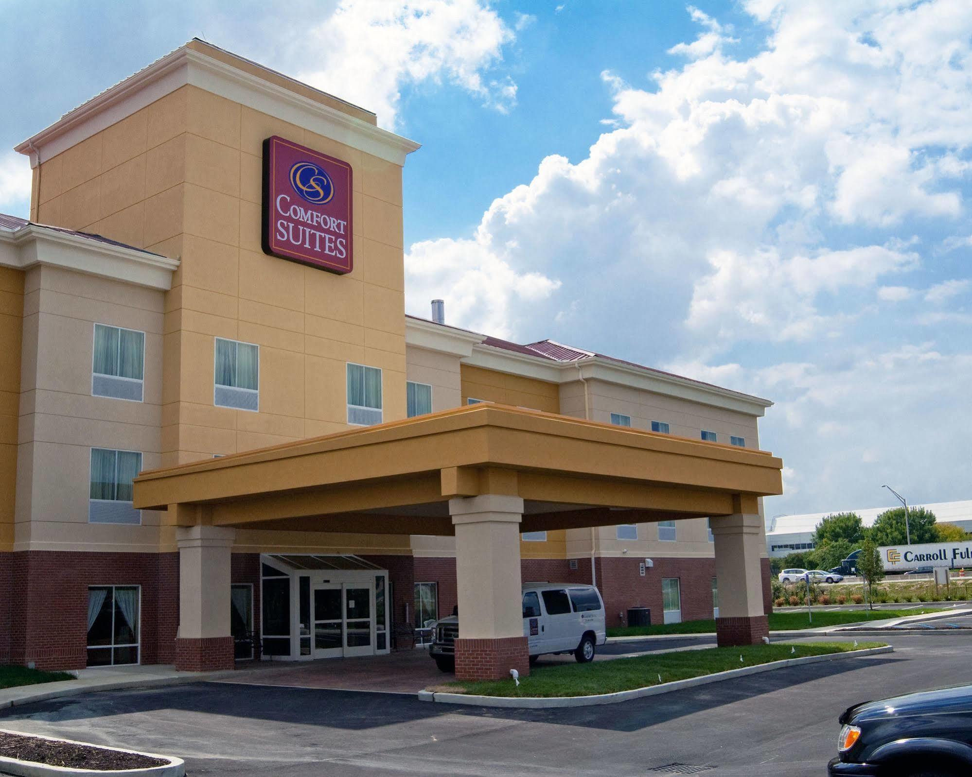 Comfort Suites Near Indianapolis Airport מראה חיצוני תמונה