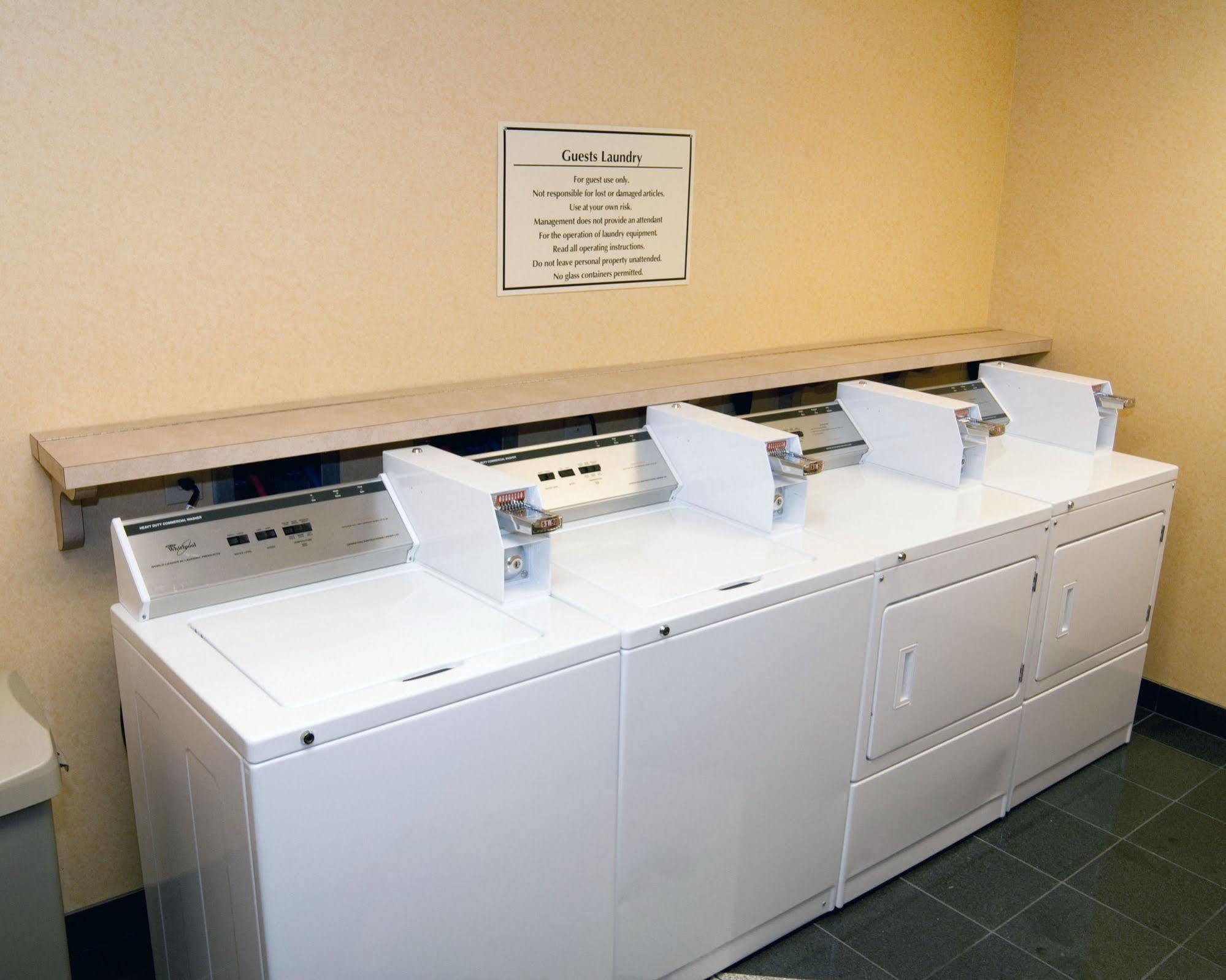 Comfort Suites Near Indianapolis Airport מראה חיצוני תמונה