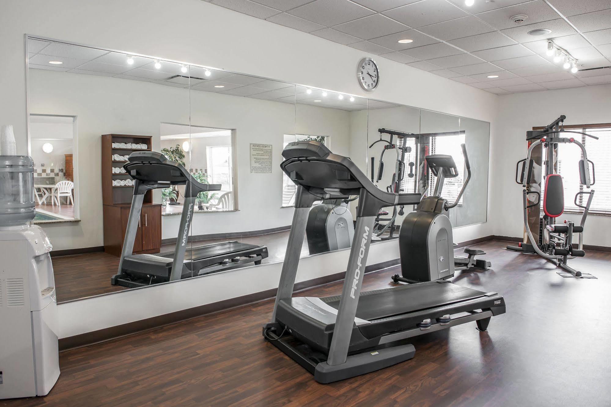 Comfort Suites Near Indianapolis Airport מראה חיצוני תמונה